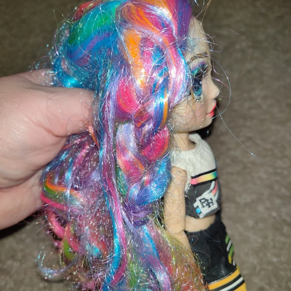 Rainbow High Doll Rainbow Hair w/ Cheer Outfit – MGA Fashion Doll – Used